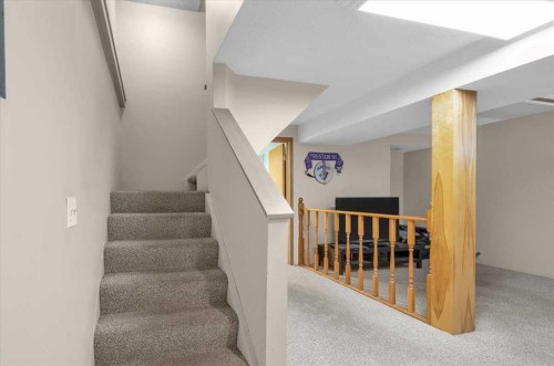 148 Deerview Way Se, Calgary, AB 