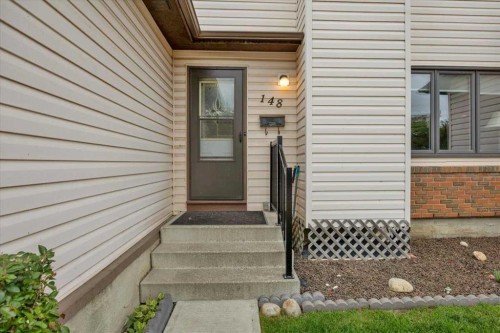 148 Deerview Way Se, Calgary, AB 