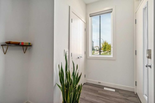 211 Wolf Creek Avenue Se, Calgary, AB 