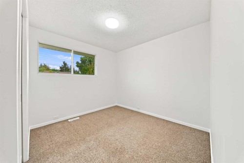 248 Huntcroft Road Ne, Calgary, AB 