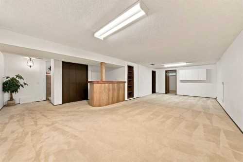 248 Huntcroft Road Ne, Calgary, AB 