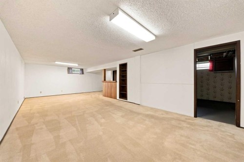 248 Huntcroft Road Ne, Calgary, AB 