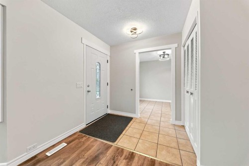 248 Huntcroft Road Ne, Calgary, AB 