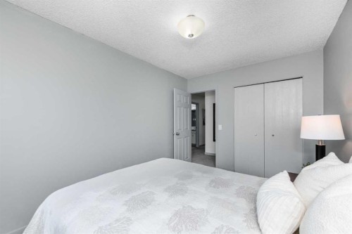 48 Bermuda Court Nw, Calgary, AB 
