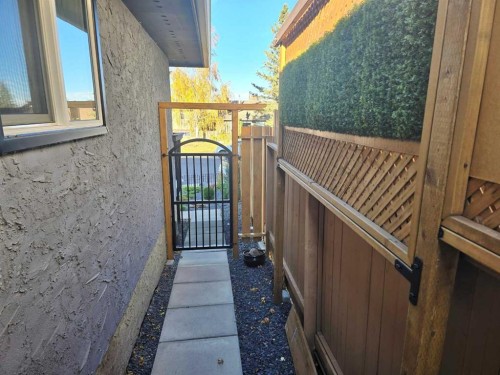 48 Bermuda Court Nw, Calgary, AB 