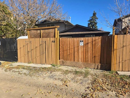 48 Bermuda Court Nw, Calgary, AB 