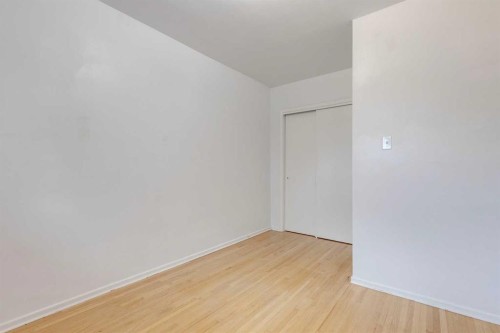 3317 37 Street Sw, Calgary, AB 