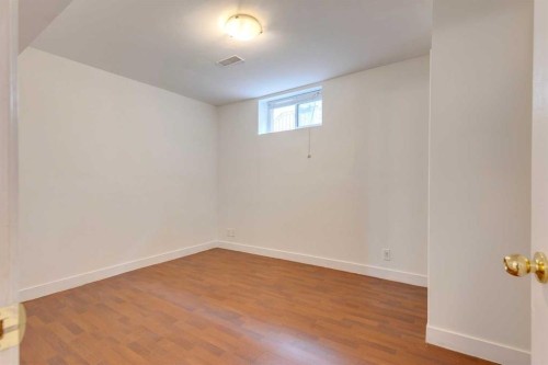 3317 37 Street Sw, Calgary, AB 