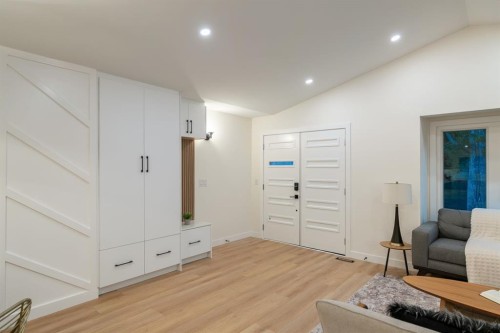 44 Fraser Road Se, Calgary, AB 