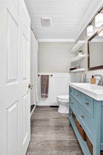 7731 47 Avenue Nw, Calgary, AB 