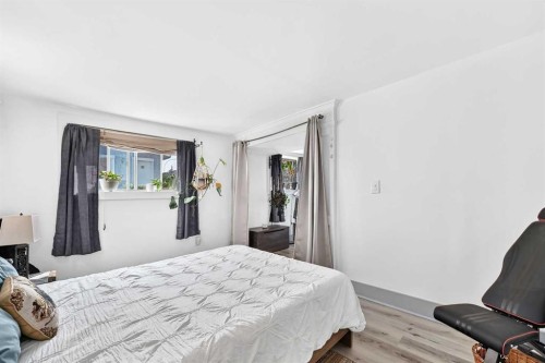 7731 47 Avenue Nw, Calgary, AB 