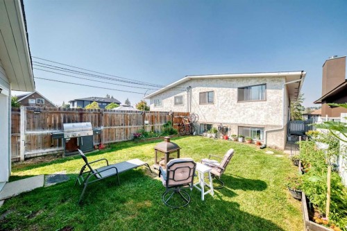 7731 47 Avenue Nw, Calgary, AB 