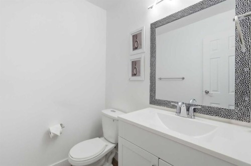 40 Pinecliff Close, Calgary, AB 