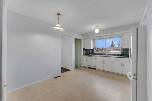 5219 Rundleview Road Ne, Calgary, AB 