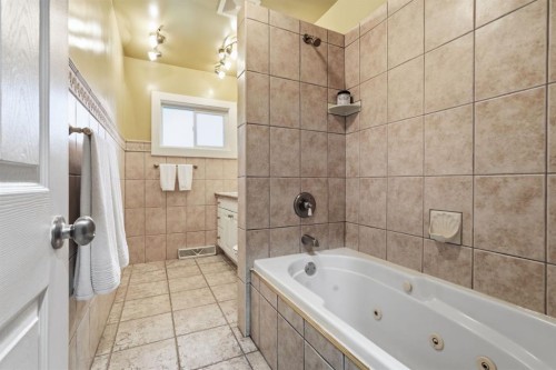 3324 36 Avenue Sw, Calgary, AB 