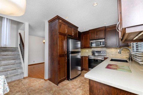 41 Edgeford Way Nw, Calgary, AB 