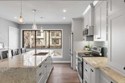 3929 Point Mckay Road NW Calgary, AB T3B 4V7
