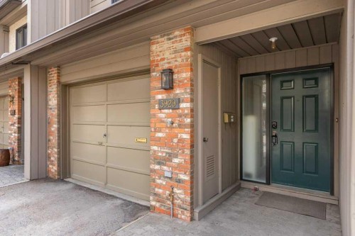 3929 Point Mckay Road Nw, Calgary, AB 