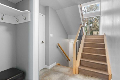 3929 Point Mckay Road Nw, Calgary, AB 