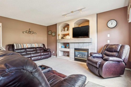 40 Country Hills Bay Nw, Calgary, AB 