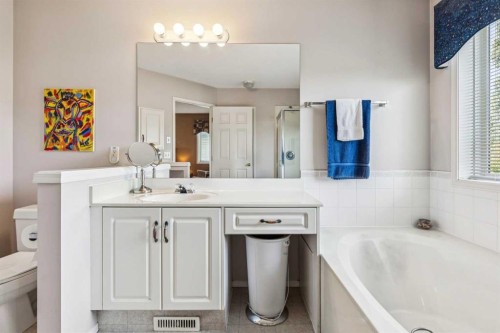 40 Country Hills Bay Nw, Calgary, AB 