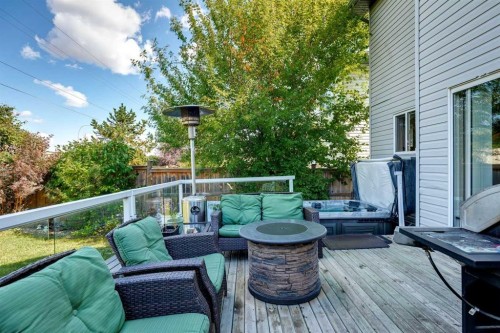 40 Country Hills Bay Nw, Calgary, AB 