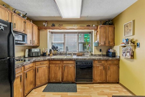 708 Lake Bonavista Drive Se, Calgary, AB 