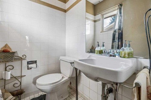 708 Lake Bonavista Drive Se, Calgary, AB 