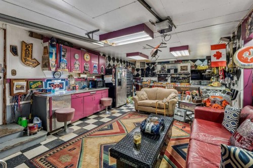 708 Lake Bonavista Drive Se, Calgary, AB 