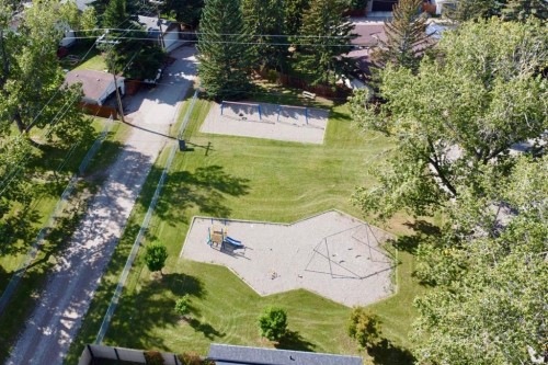708 Lake Bonavista Drive Se, Calgary, AB 