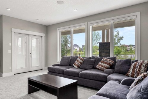 148 Kinniburgh Loop, Chestermere, AB 