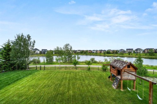 148 Kinniburgh Loop, Chestermere, AB 