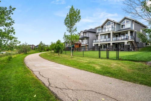 148 Kinniburgh Loop, Chestermere, AB 