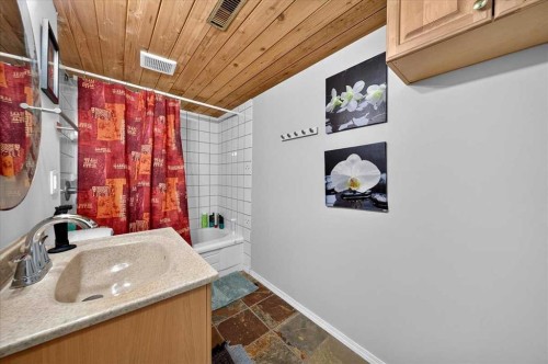1424 11 Avenue Se, Calgary, AB 