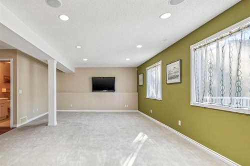 13 Evansbrooke Way Nw, Calgary, AB 