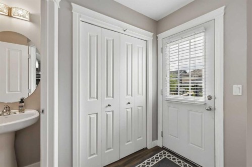 33 Legacy Gate Se, Calgary, AB 
