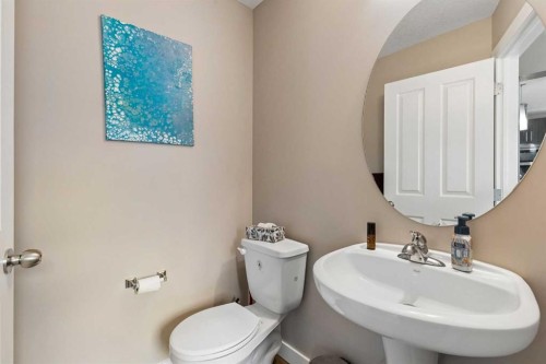 33 Legacy Gate Se, Calgary, AB 