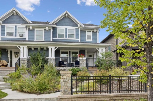 33 Legacy Gate Se, Calgary, AB 