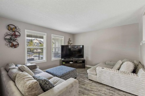 33 Legacy Gate Se, Calgary, AB 
