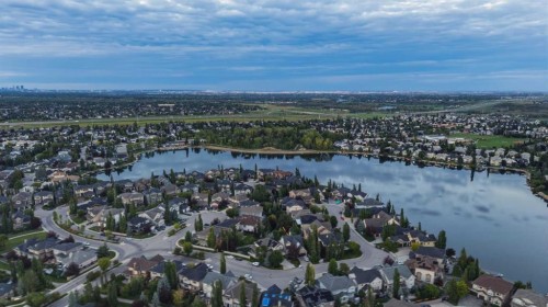 222 Chapala Point Se, Calgary, AB 