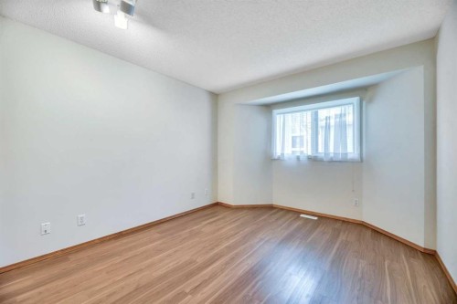 33 Riverview Point Se, Calgary, AB 