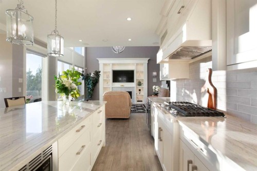 160 Kinniburgh Loop, Chestermere, AB 