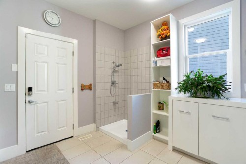 160 Kinniburgh Loop, Chestermere, AB 