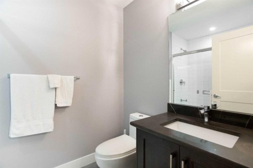 160 Kinniburgh Loop, Chestermere, AB 