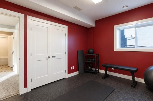 160 Kinniburgh Loop, Chestermere, AB 