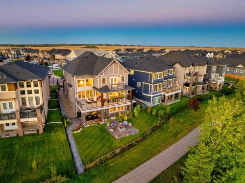 160 Kinniburgh Loop, Chestermere, AB 