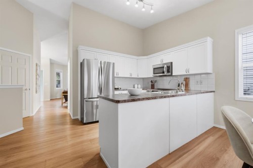 42 Prestwick Pond Terrace Se, Calgary, AB 