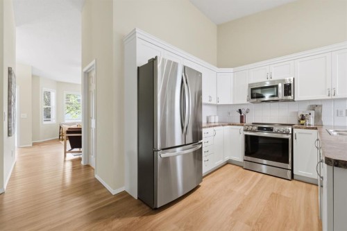 42 Prestwick Pond Terrace Se, Calgary, AB 