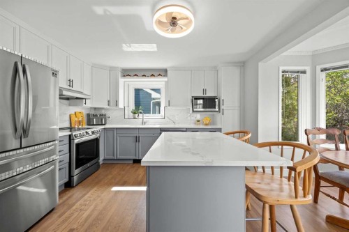 260 Riverside Mews Se, Calgary, AB 