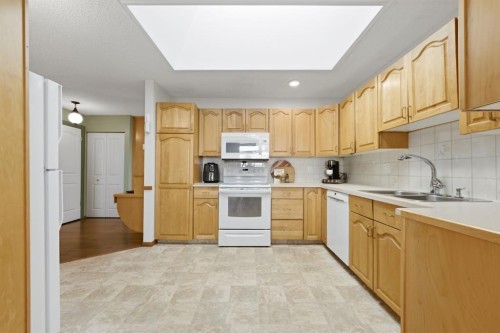 6016 Dalcastle Crescent Nw, Calgary, AB 
